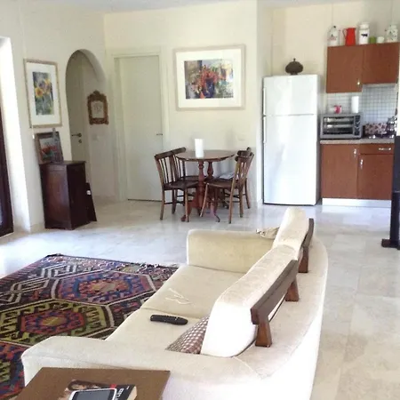 Villa Nar